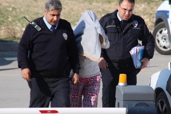 Edirne'de hamile kadın karnına bıçak sapladı