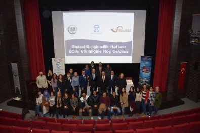 Düzce Üniversitesinde Global Girişimcilik 2016 Etkinlikleri Başladı