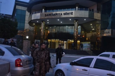 İki belediyeye terör operasyonu