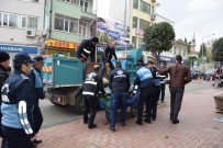 İZİNSİZ REKLAM - Zabıta Ekiplerine Kaldırım İşgallerine Tedbiri