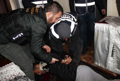 Aksaray'da 250 Polisle Huzur Operasyonu Açıklaması 15 Gözaltı