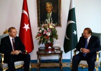 ASKERİ TÖREN - Cumhurbaşkanı Erdoğan, Pakistan Başbakanı Şerif İle Görüşüyor