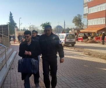 Kocaeli'de FETÖ/PDY Operasyonunda 15 Öğretmen Adliyeye Getirildi