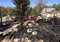 YAŞLI ÇİFT - Mersin'de Ev Yangın Açıklaması 1 Ölü, 1 Yaralı
