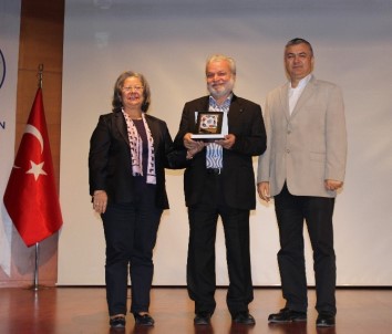 Nedim Gürsel, Edebiyatının 50. Yıldönümünü İAÜ'de Kutladı