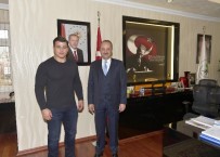 RIZA KAYAALP - Olimpiyat Şampiyonu Milli Sporcudan Akgül'e Ziyaret