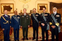 KUVVET KOMUTANLARI - Org. Akar, Pakistanlı Mevkidaşıyla Görüştü