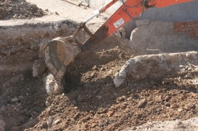 Silopi'ye Yeni Kanalizasyon Boruları Döşendi