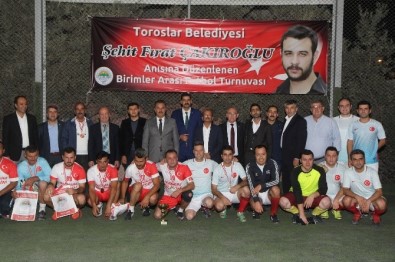 Toroslar Belediyesi'nin Fırat Çakıroğlu Anısına Düzenlediği Futbol Turnuvası Sona Erdi