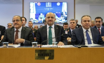 TSK'dan FETÖ İle İrtibatlı Olan 3 Bin 665 Personel İhraç Edildi