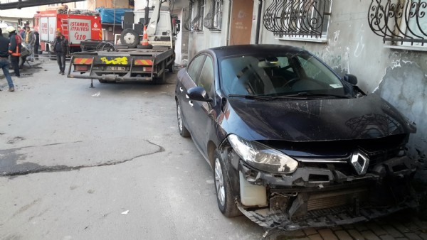 Ayazağa'da kamyon terör estirdi