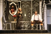 ŞEHİR TİYATROSU - Adana Şehir Tiyatrosu, Osmaniye'de Perde Açtı