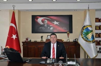 Alaplı Belediye Başkanı Nuri Tekin, ERDEMİR İşçilerine Destek Verdi