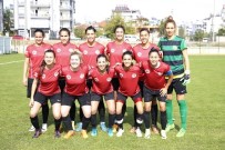 HÜSEYIN TÜRK - Döşemealtı Kadın Futbol Takımı Samsun Deplasmanına Gidiyor