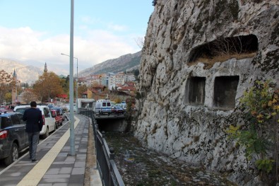Kocaeli'de Kayboldu, Amasya'da Mağarada Bulundu