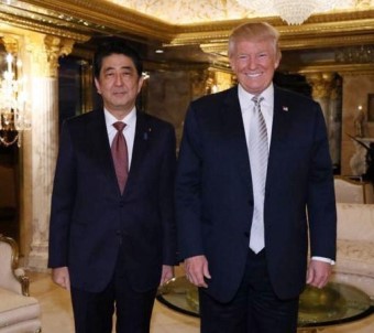Trump'ın İlk Görüştüğü Lider Japonya Başbakanı Abe Oldu