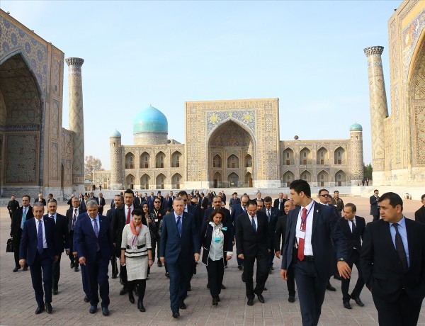 Erdoğan, Akar ve Fidan aynı karede