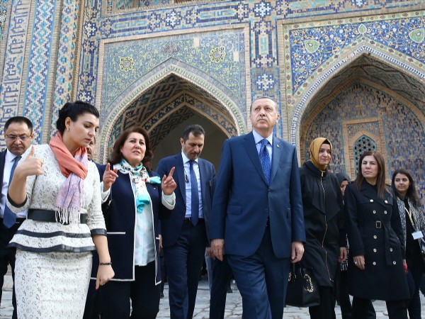 Erdoğan, Akar ve Fidan aynı karede