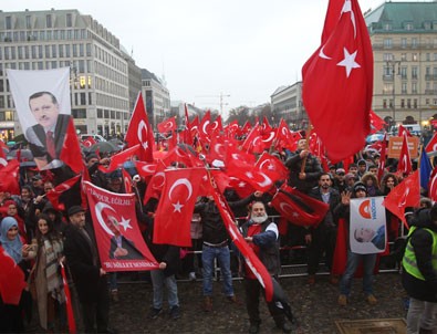 Avrupalı Türklerden ortak tepki