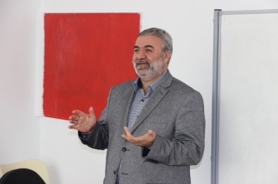 Kocaeli İl Vaizi Yalçın, ''Her Müslüman Siyer-İ Nebi'yi Öğrenmeli''