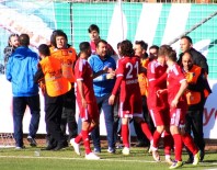 TOP TOPLAYICI - Ümraniyespor - Sivasspor Maçında Gerginlik