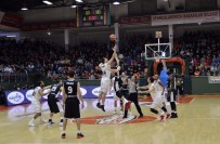 Banvit Çek Ekibini Devirdi