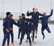 TEPECIKSPOR - Dadaşlar, Kartopu Oynadı, Karlı Zeminde Antrenman Yaptı