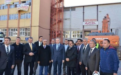 Sivas Eski Numune Hastanesi'nin Yıkımına Başlandı