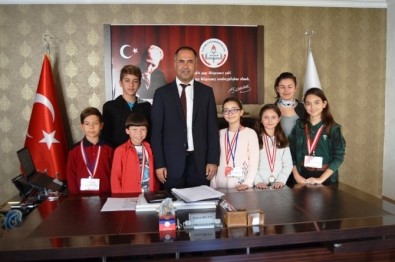 'Yarını Kodlayan' Çocuklar İzmir'den Başarı İle Döndü