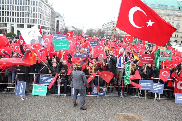 Avrupalı Türklerden ortak tepki