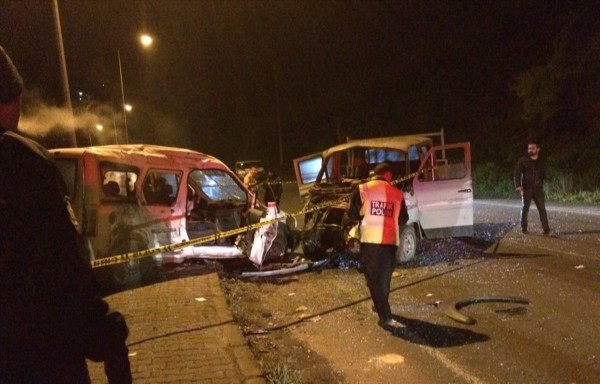 Katliam gibi kaza: 2 ölü, 6 yaralı