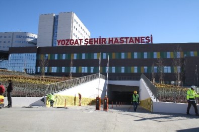 AK Parti Yozgat Milletvekili Soysal, Yozgat Şehir Hastanesi'nde İncelemelerde Bulundu