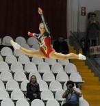 'Altın Kız' Memleketinde De Tarih Yazdı