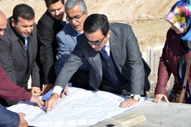 Belediye Başkanı Asri Mezarlık Projesi Alanında İnceleme Yaptı