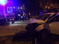 TEPE LAMBASI - Çanakkale'de Trafik Kazası; 3 Yaralı