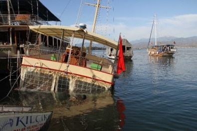 Fethiye'de Günlük Gezi Teknesi Battı