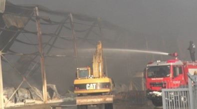 İzmir'deki Yangın Dehşetinin Bilançosu Hava Aydınlanınca Ortaya Çıktı