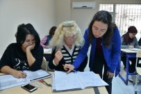 MUHITTIN BÖCEK - KONSEM'de, 13 Farklı Ülke Vatandaşına Türkçe Eğitimi