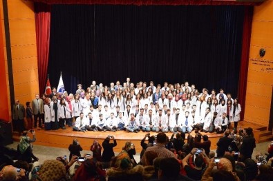 SAÜ'de Tıp Öğrencileri Beyaz Önlük Giydi