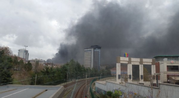 İstanbul'da korkutan yangın