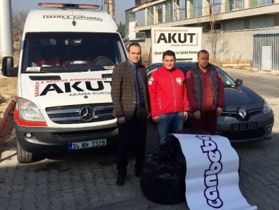 AKUT Dar Gelirli Ailelere Çocuk Ve Hasta Bezi Ulaştırdı