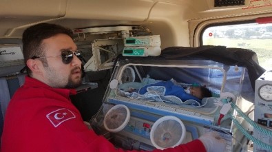 Ambulans Helikopter 11 Günlük Bebek İçin Havalandı