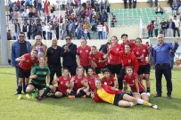 Döşemealtı'nın Dişi Kramponları Ukrayna'yı Ağırlayacak