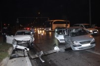 Manavgat'ta Trafik Kazası Açıklaması 3 Yaralı