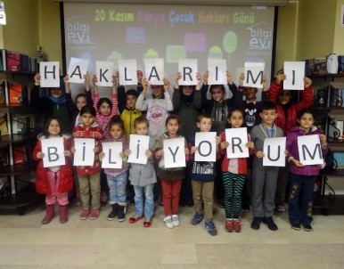 Öğrenciler, Dünya Çocuk Hakları Günü'nü Kutladı