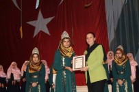 Saltukova Yatılı Kız Kur'an Kursunda Hafızlıklarını Tamamlayan Öğrencilere Taç Giydirildi