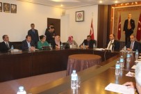 TEZAHÜRAT - Validen Yere İzmarit Atmayın Uyarısı