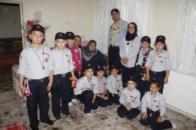 Atatürk İlkokulu Yavrukurt Kümesinden Yaşlı Ziyareti