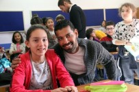 İLKER AKTAŞ - Bolusporlu Oyunculardan Öğretmenlere Ziyaret