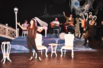 Alanya Belediye Tiyatrosu Ankara Tiyatro Festivaline Katılacak
